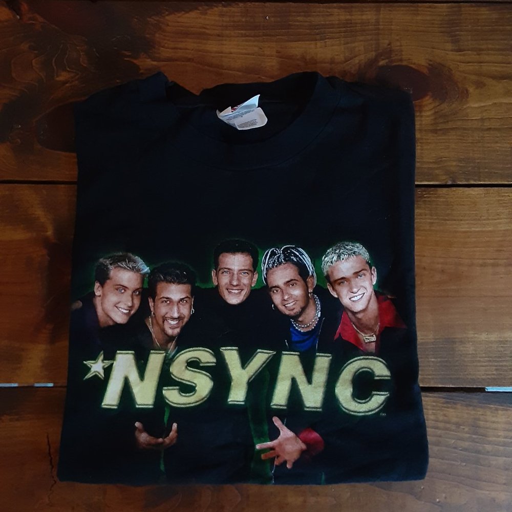 NSYNC band T